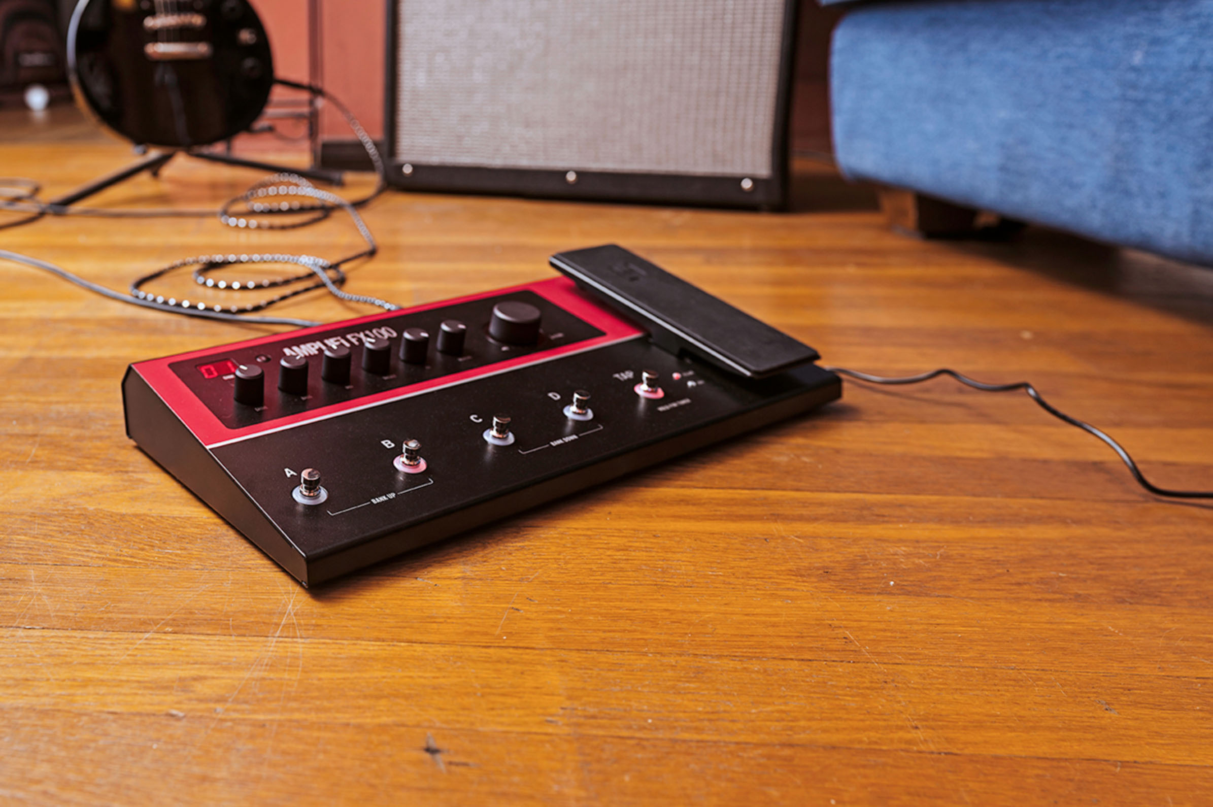 Line 6 AMPLIFi FX100 Guitar Effects Unit The iOS enabled Yamaha Music