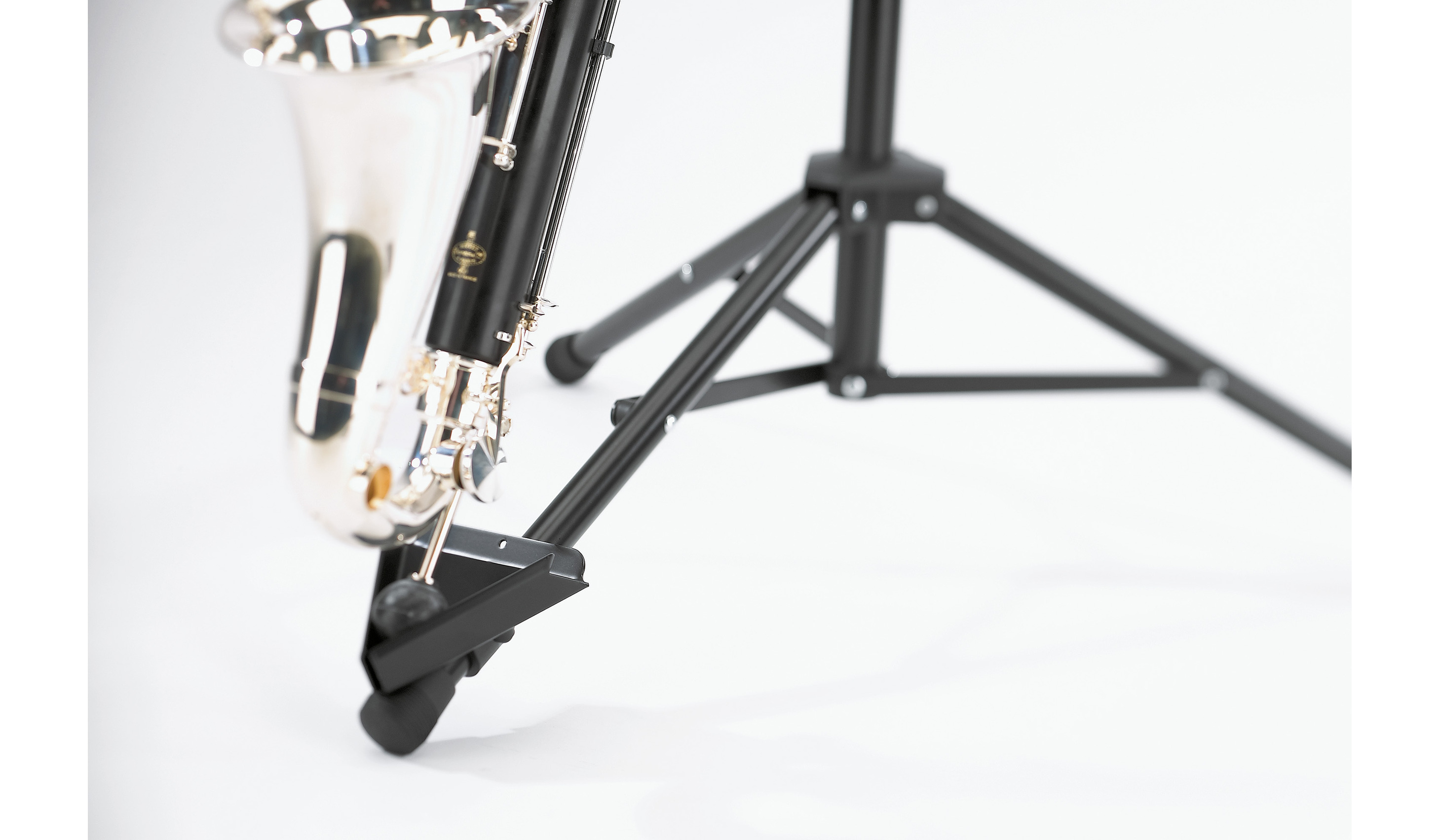 Konig & Meyer 15060 Bass stand Yamaha Music London