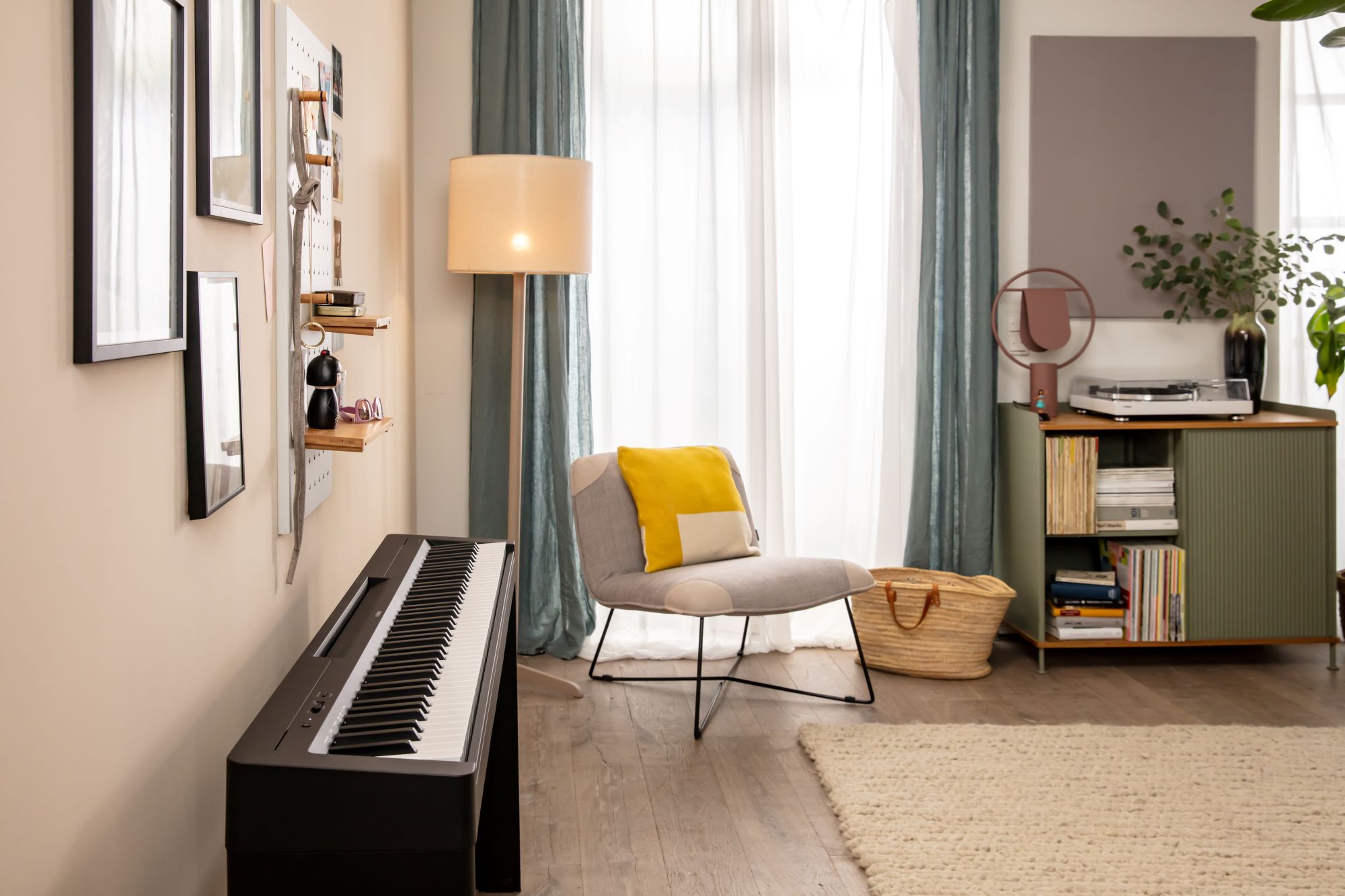 Yamaha outlet p145 piano