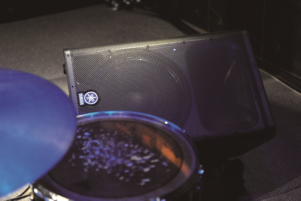 yamaha dxr8 specs