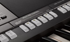 Close up of the PSR-A3000's controls